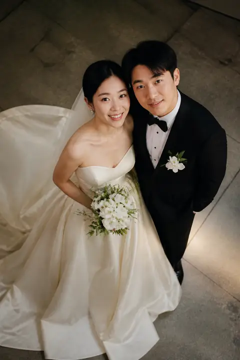 스튜디오 머리 위 손 장난